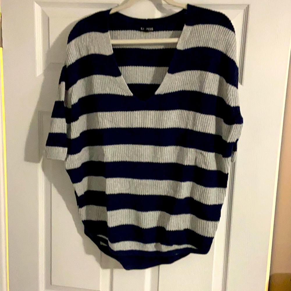 EUC Express Oversized 3/4 Sleeve Sweater